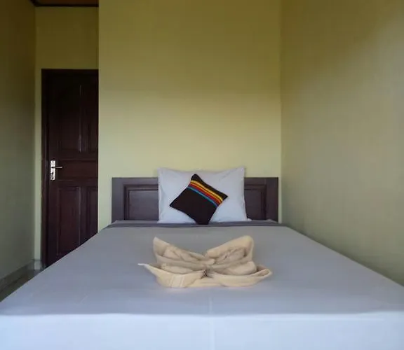 Sri * Amed (Bali)